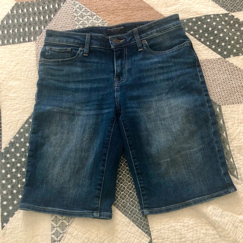Liz Claiborne Gray Denim Capris & Lucky Brand Bermuda Denim Shorts - Picture 2 of 13